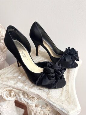 RAGAZZA Black Satin Open-Toe Pumps with Floral Accent